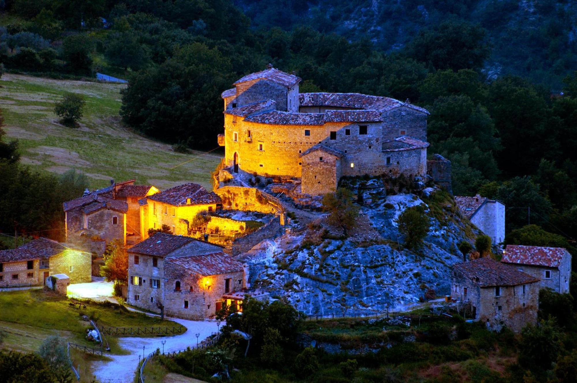 Castel Di Luco Hotel Acquasanta Terme Exterior photo